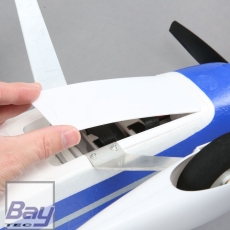 E-flite Valiant 1350mm mit Safe und AS3X - BNF Basic