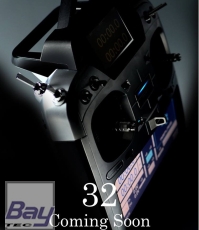 FUTABA T32MZ 2.4GHz + R7208SB HiEnd Fernsteuersystem mit Dual Display und Potless Sticks für professionelle Ansprüche